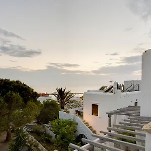 & Rania 3* Mykonos Town